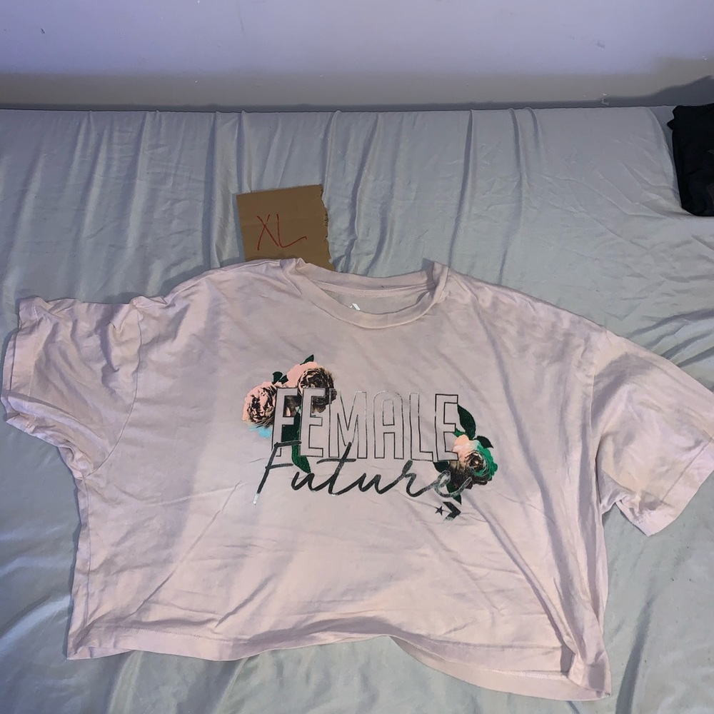 Good crop top shirt for women